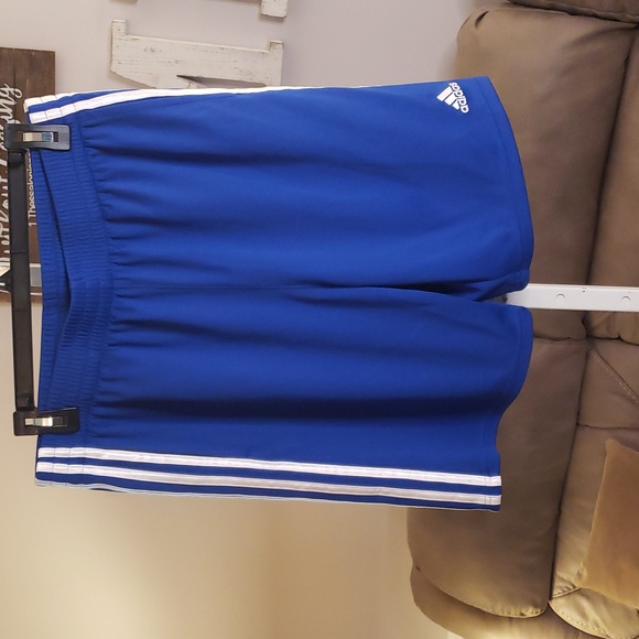 Adidas Royal Blue Training Shorts Boys XL (18/20) - Picture 1 of 7